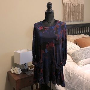 logo by Lori Golstein tunic top large blue